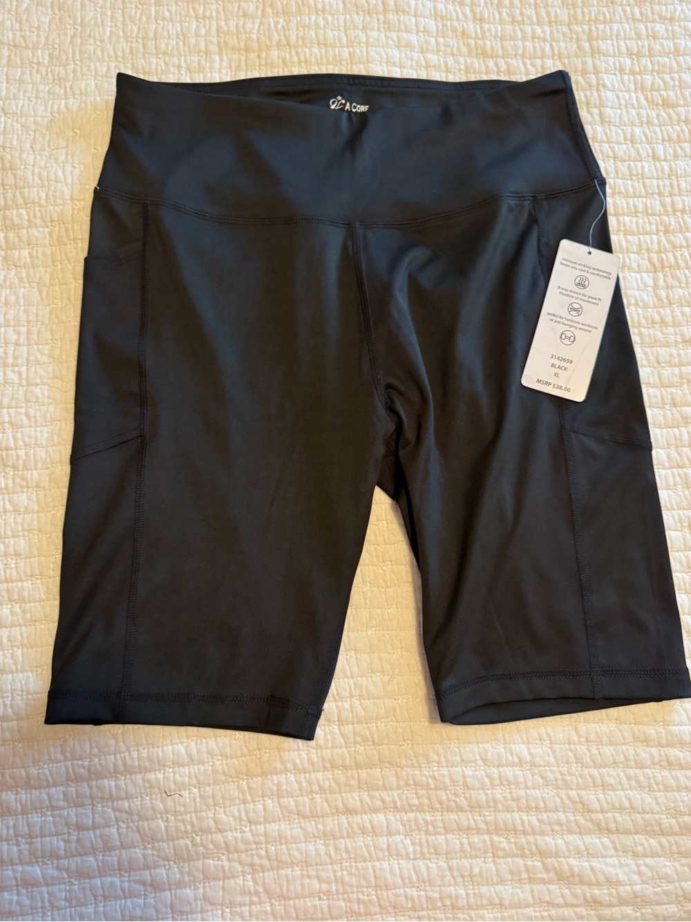 Athletic Black High-Waist Bike Shorts with Pockets New With Tags Size XL
